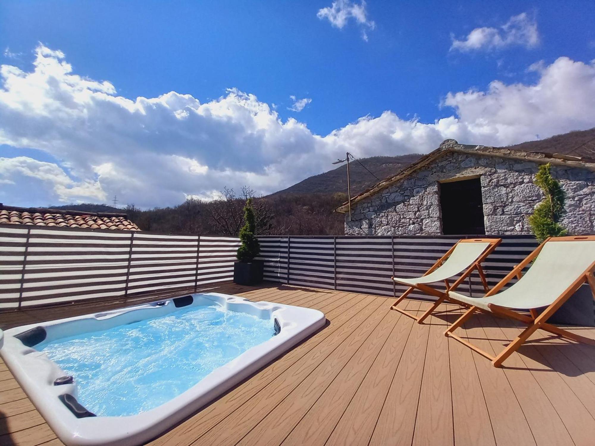 Guest House 'Villa Fani' Veprinac With Jacuzzi Bagian luar foto